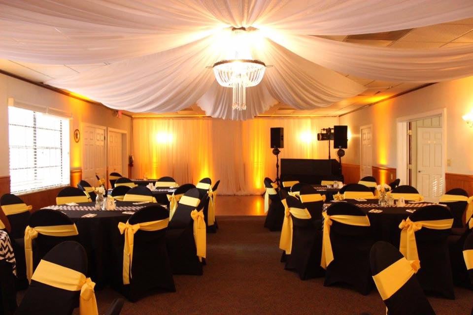 On The Move Wedding & Event Rentals