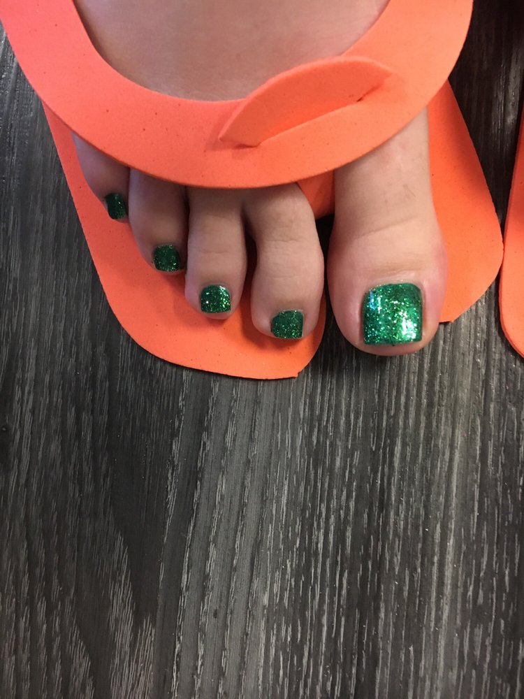 West Belleville Nail Spa