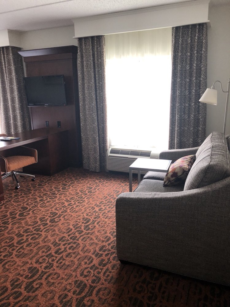 Hampton Inn & Suites Pittsburgh-Meadow Lands
