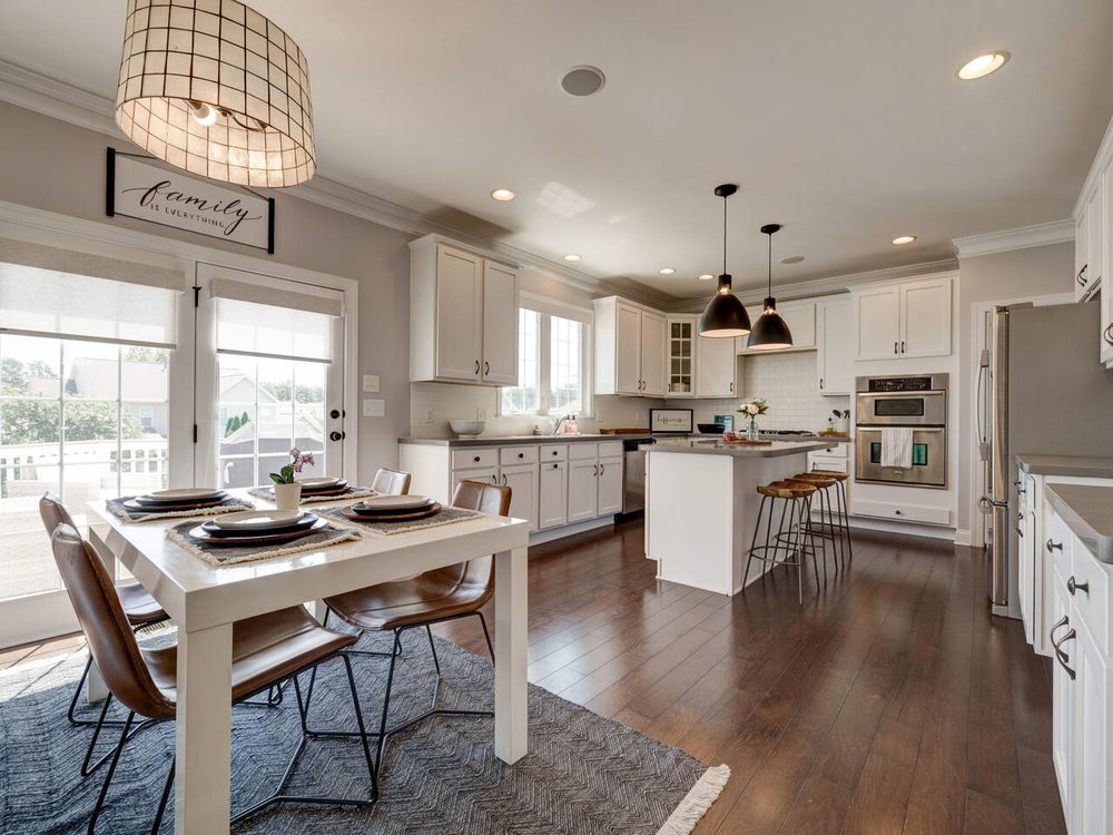 Lisa Ellis and Company