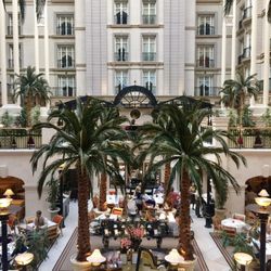 The Landmark London 56 Photos 49 Reviews Hotels 222 Photo Of The Landmark London United Kingdom Atrium With A Harpist