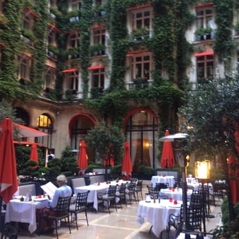 Hôtel Plaza Athénée 87 Photos 40 Reviews Hotels 25 Avenue Photo Of Hôtel Plaza Athénée Paris France