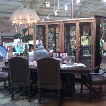 Red Door Interiors 32 Photos 10 Reviews Furniture S Photo Of Red Door Interiors Bakersfield Ca United States Nice Dining Set