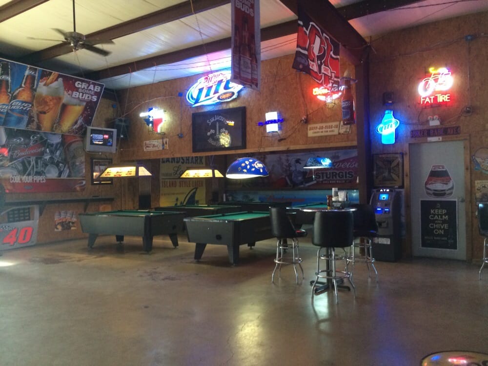 The Thirsty Parrot Bar & Grill
