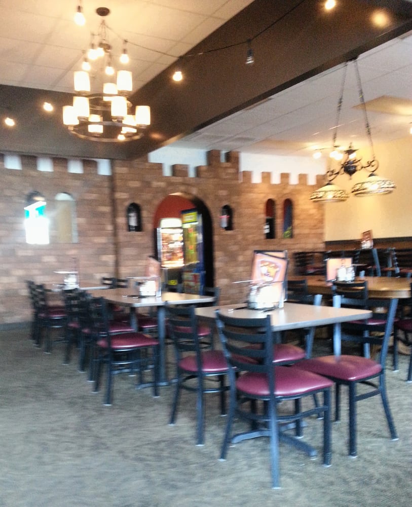 Dining Area W View Of Arcade Yelp Photo Of Sir Pizza Italian Eatery Murfreesboro Tn United States Dining Area