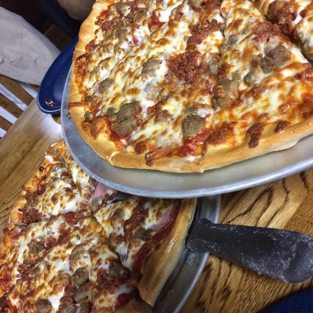 Pizza Americana Originale Pizza In Nrnberg