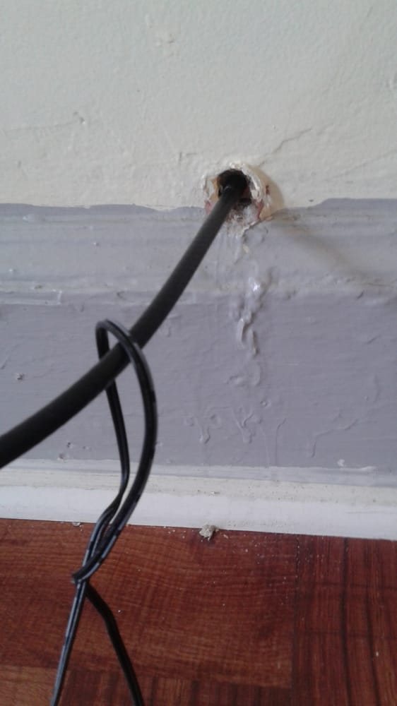 the installation technician did an absolutely disgusting job of cable installation job