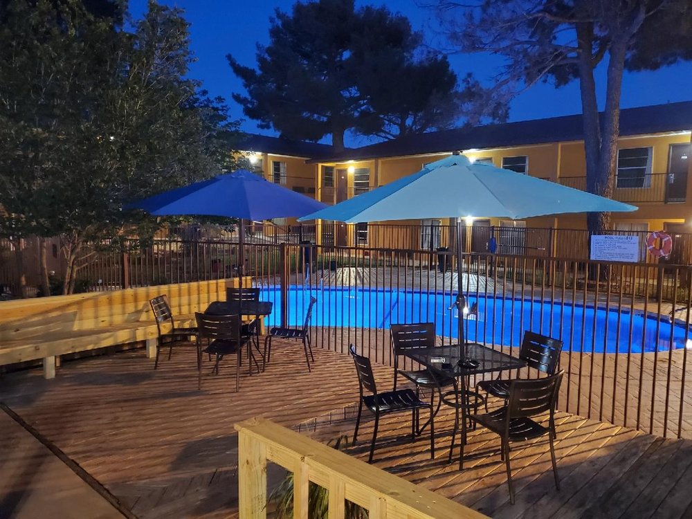 Sweetwater Inn