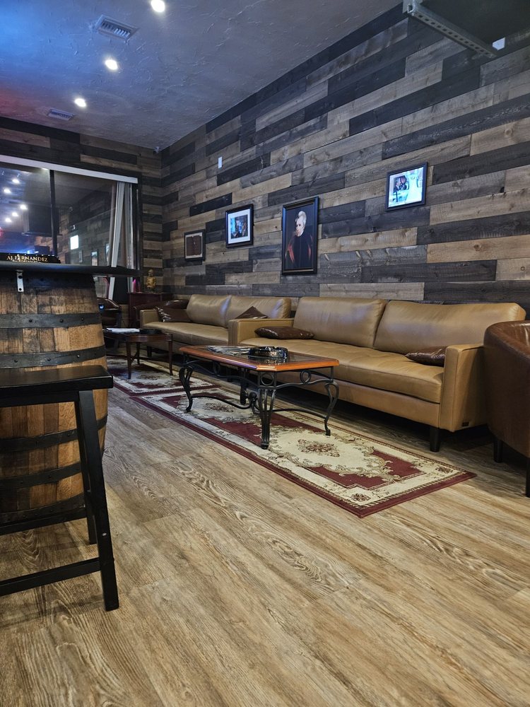 The Leaf and Lager Room