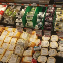 fairway market 109 photos 141 reviews grocery 50 manetto fairway douglaston flyer
