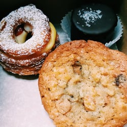 semi sweet bakery closed