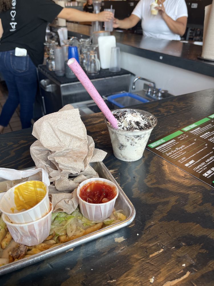 Hopdoddy Burger Bar