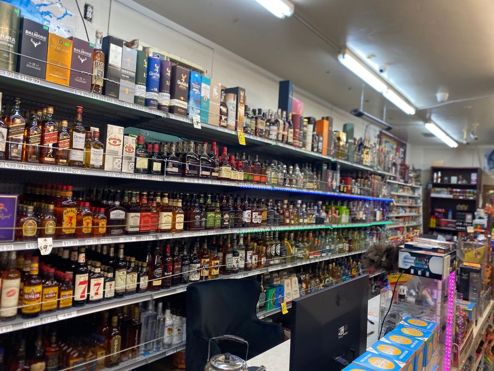 Hoov's Orange Market