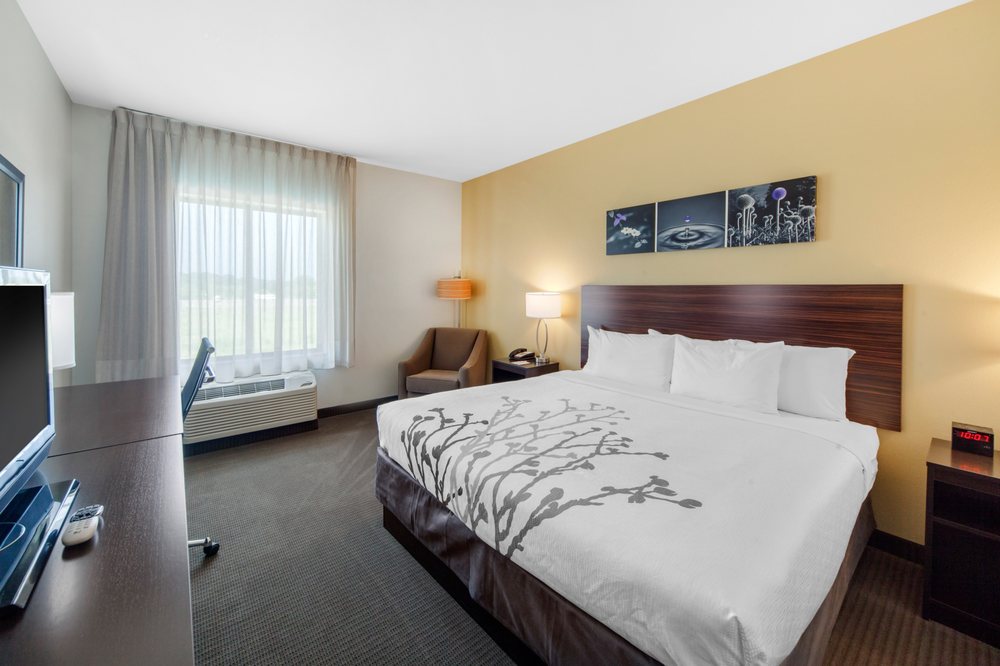 Sleep Inn & Suites Norman Near University Photo