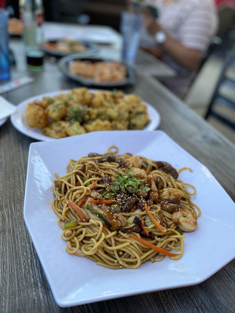 El Sushi Loco - Sushi y Mariscos Downey