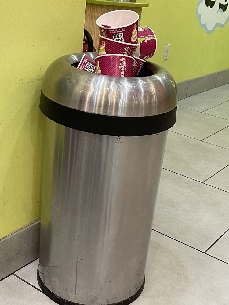 Menchie's Frozen Yogurt