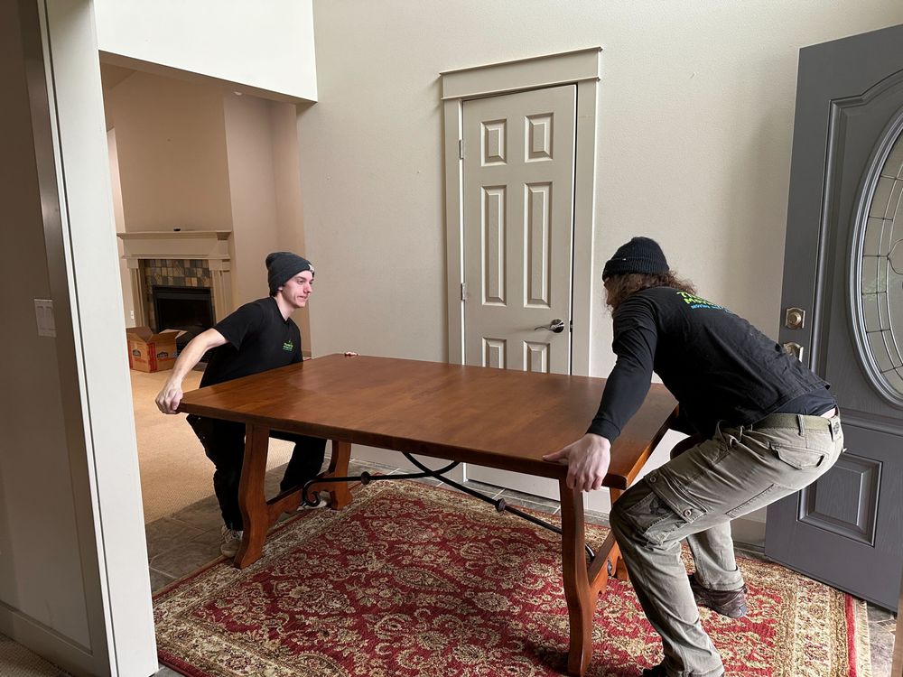 Thumbs Up Moving Labor