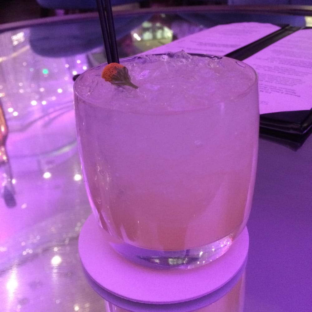 The Verbena Drink Eat Yellow Part Of Flower And It Numbs Photo Of The Chandelier Las Vegas Nv United States Verbena Drink