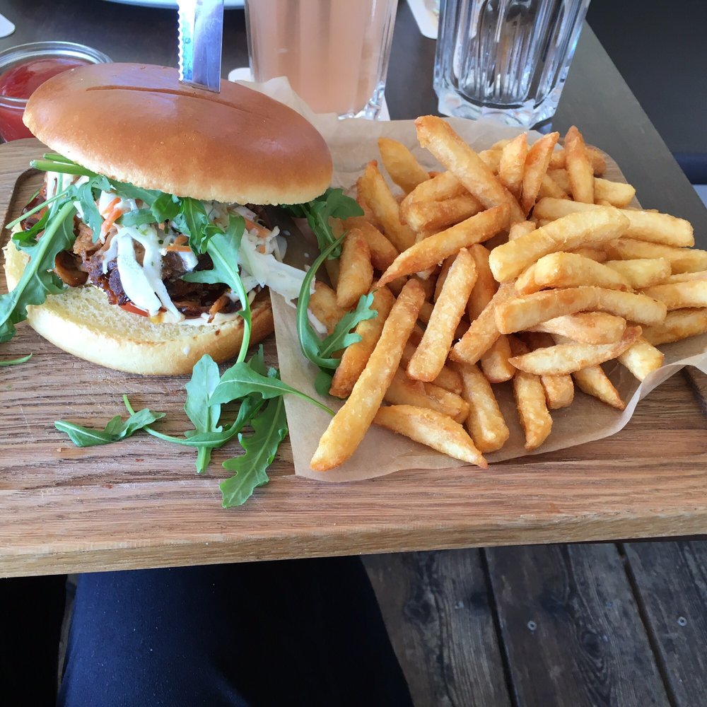 Schnitzel Burger Cafe Del Sol Schnitzel Burger Cafe Del Sol
