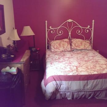 Inn At Lackawaxen Hotels 11 Reviews 161 Scenic Dr Photo Of Inn At Lackawaxen Pa United States Room 1