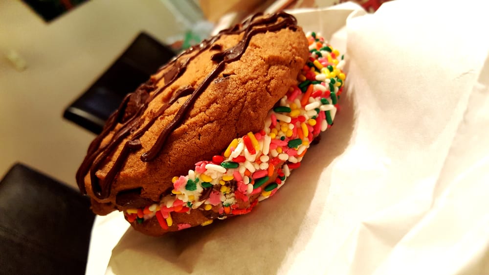 Cajun Glaze Donuts 10 Photos Donuts 724 E Admiral Doyle, New