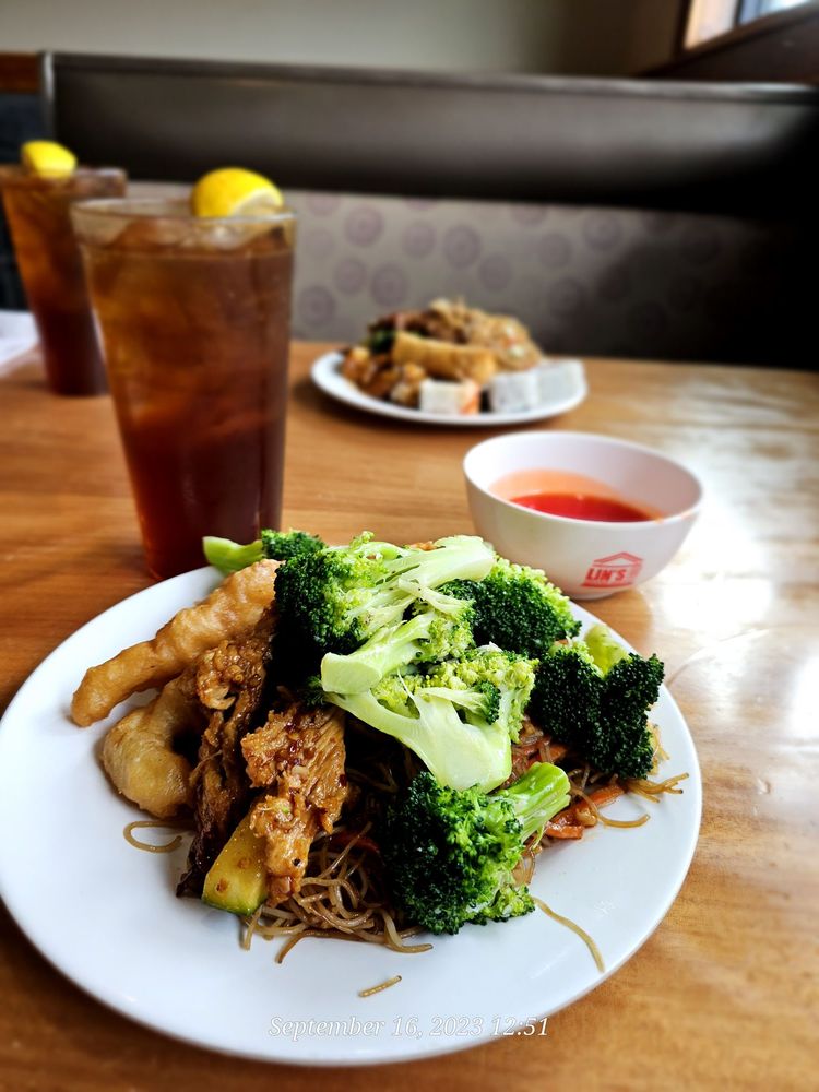 Lin’s International Buffet Lin’s International Buffet