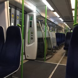 Heathrow Connect - 16 Reviews - Airport Shuttles - 50 Eastbourne ...