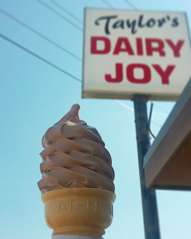 Taylor’s Dairy Joy Ice Cream & Frozen Yogurt 1205 E Rt 66, Lebanon