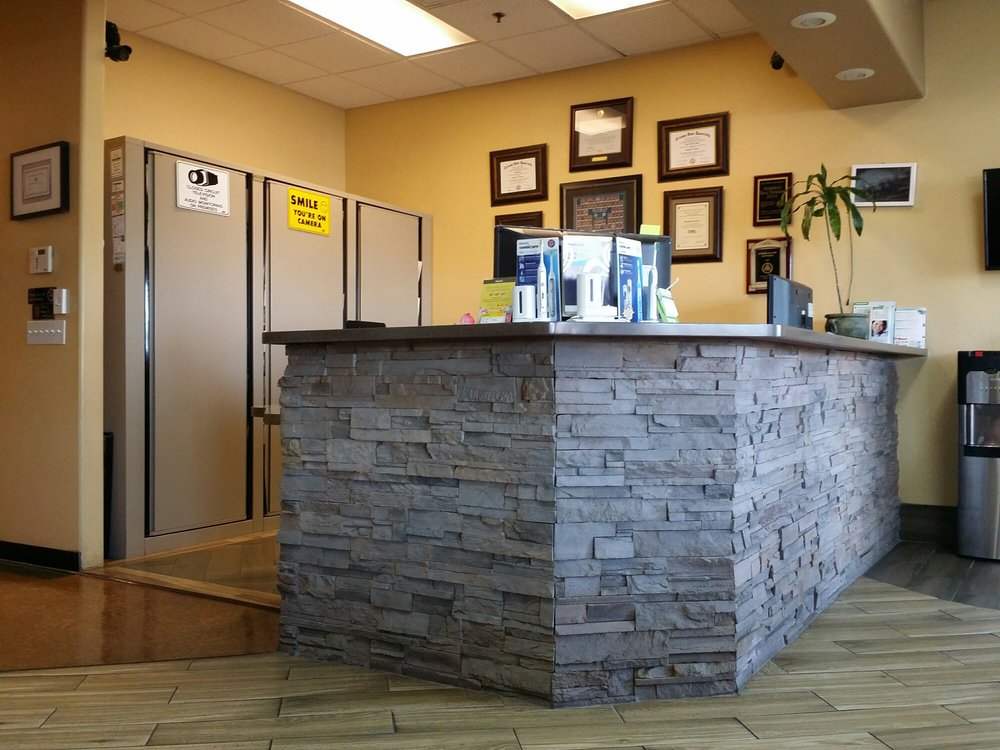 image of business Zapata Dental