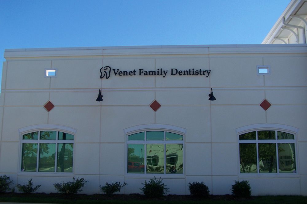 image of business Venet Family Dentistry