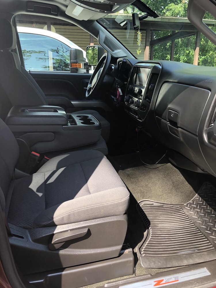 Under The Sudz Detailing