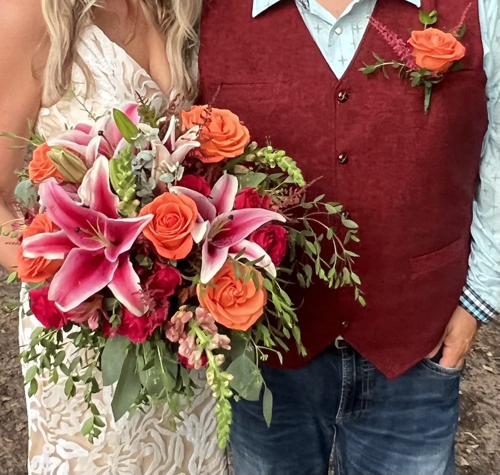 image of business Expressions Flower Shop