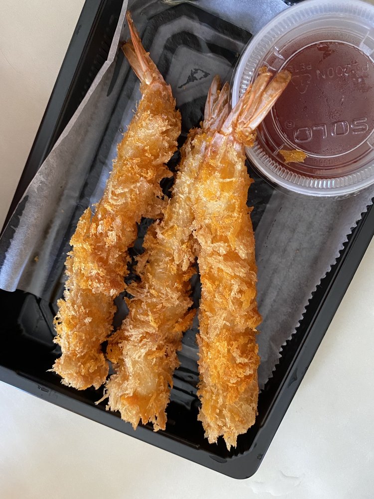 DOMOISHI Ramen-Poke-Wings-Tea