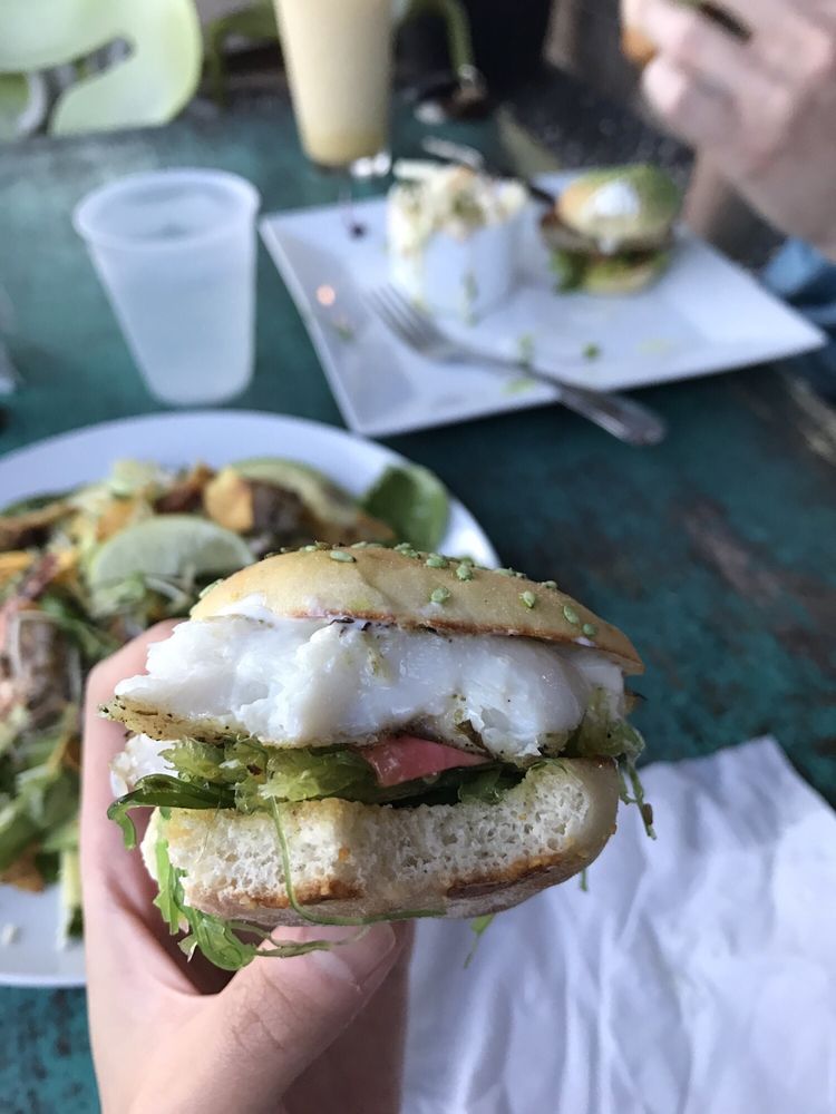 Bananas 213 Photos & 179 Reviews Burgers Calle Flamboyan 142