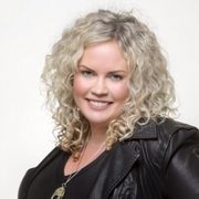 Katelyn Dotson At Belle Epoque Hair Stylists 1518 Walnut St