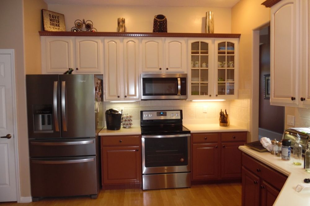 Larry Manoly Furniture Service