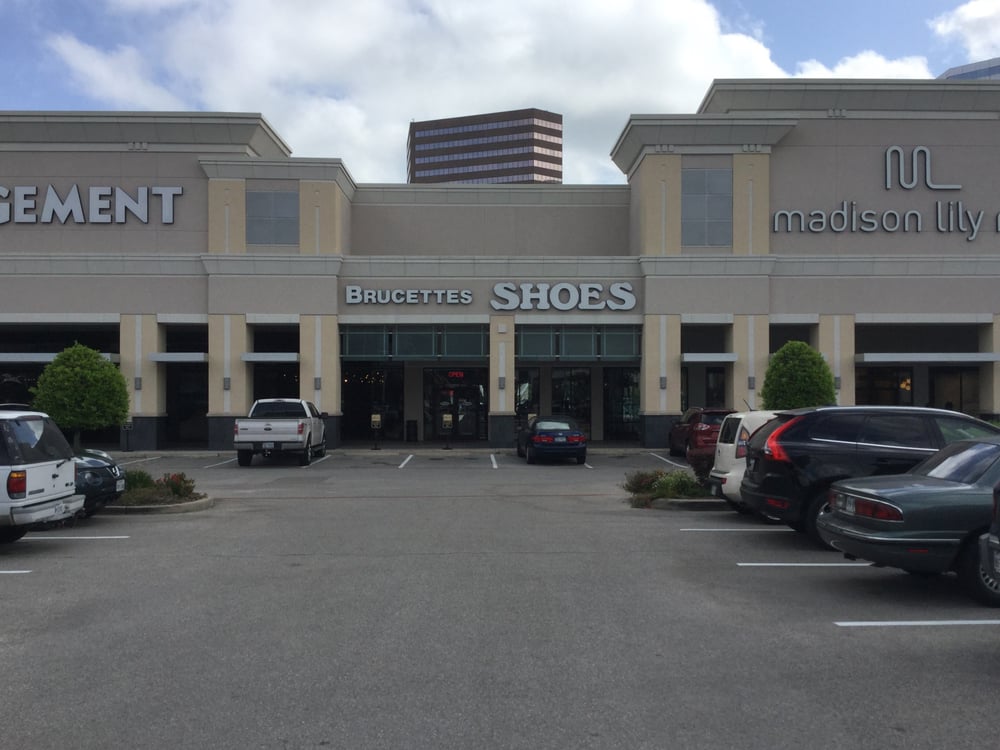 Brucettes Shoes Shoe Stores 1725 Post Oak Blvd Brucettes Shoes Shoe Stores 1725 Post Oak Blvd