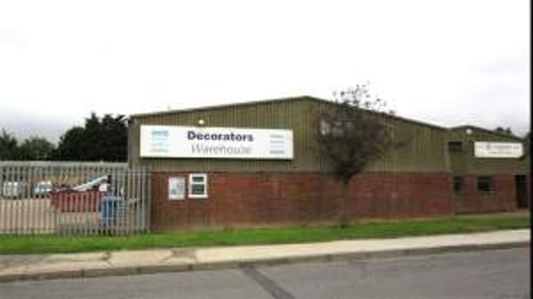 Brewers Decorators Warehouse Paint Stores 15 North Crescent