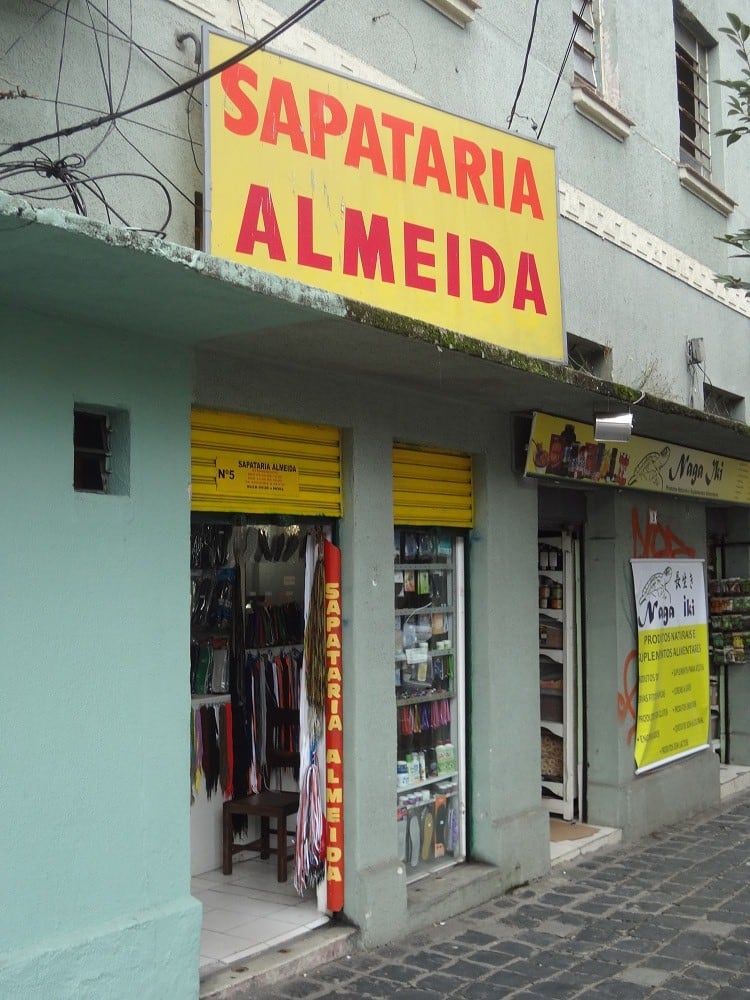 Sapataria Almeida Sapateiro Rua Amintas de Barros, 19 loja 5, Curitiba PR Número de Armario Keter De Plástico Con Cerradura ~ Sapataria Almeida Sapateiro Rua Amintas de Barros, 19 loja 5, Curitiba PR Número de