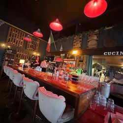 Di Mauro's Italian Restaurant & Bar photo
