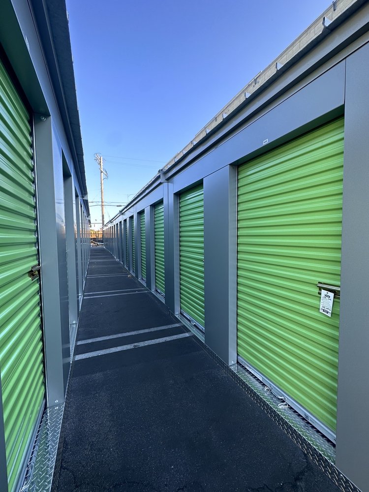 Extra Space Storage