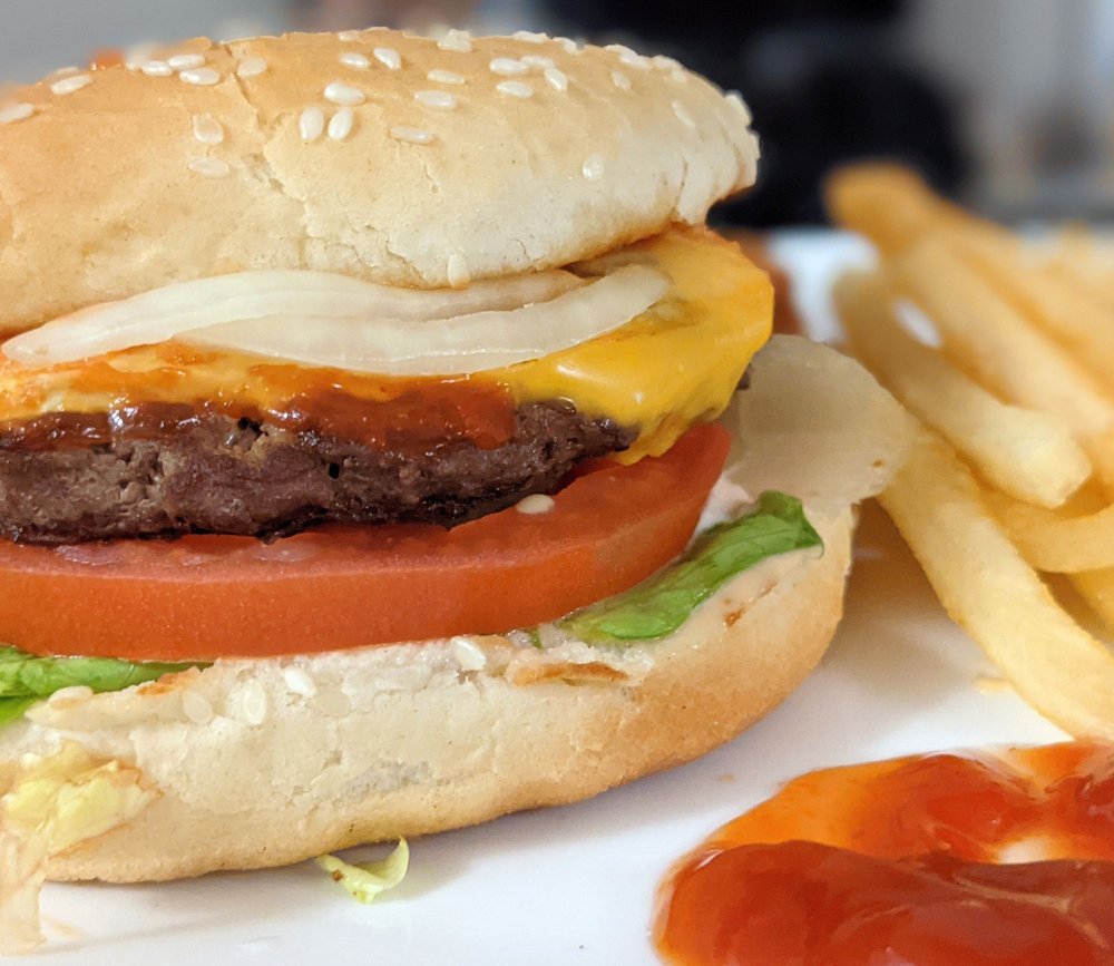 Cecil's Famous Burgers