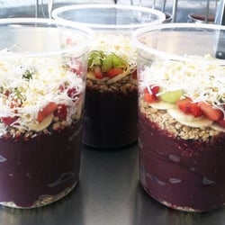 Beach Bowls Acai Cafe 136 Photos 211 Reviews Juice Bars Photo Of Beach Bowls Acai Cafe Redondo Ca United States