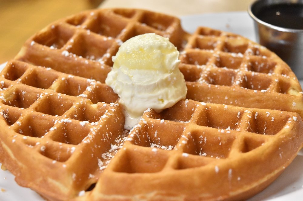 Day Day's BBQ & Waffle House