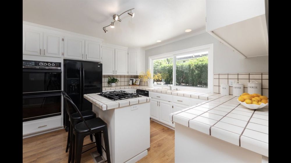 image of business Oro Coast Builders