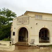 Historic Rocksprings Hotel Hotels 200 West Austin Photo Of Historic Rocksprings Hotel Tx United States