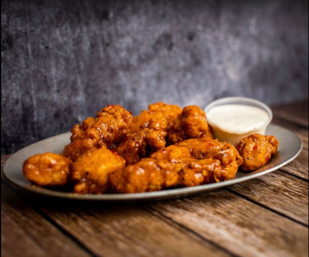 Toss Em Wing Factory Toss Em Wing Factory