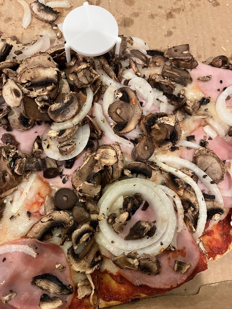 Shakey's Pizza Parlor