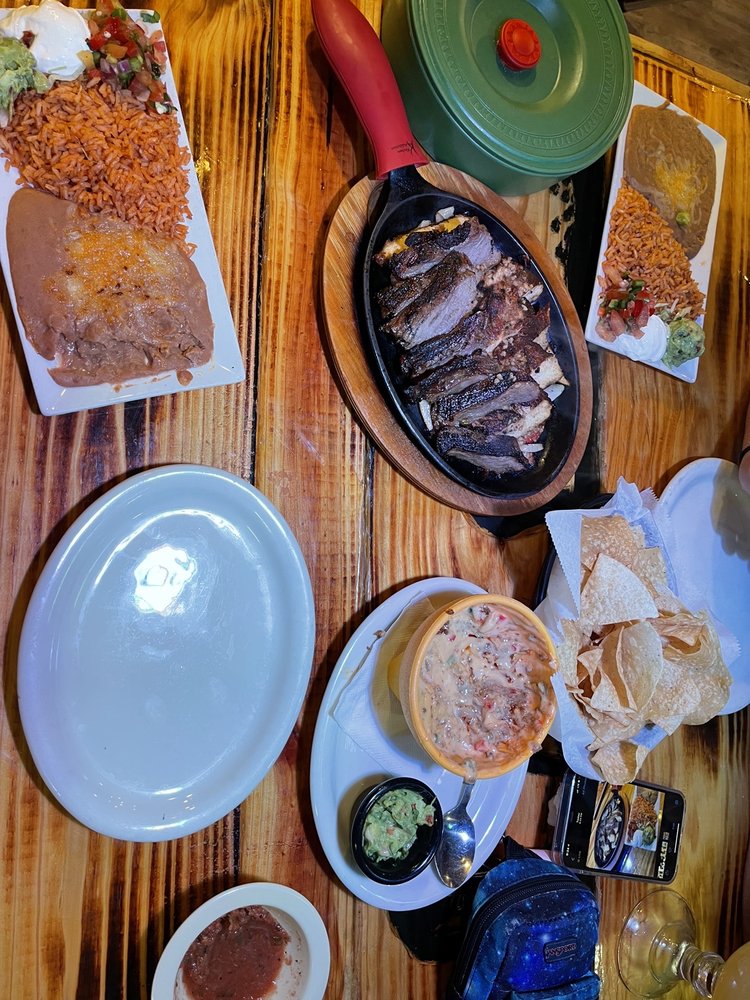 El Tequilas Mexican Restaurant