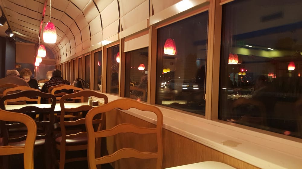 Mr. Rosewood Family Restaurant 127 Photos & 110 Reviews American